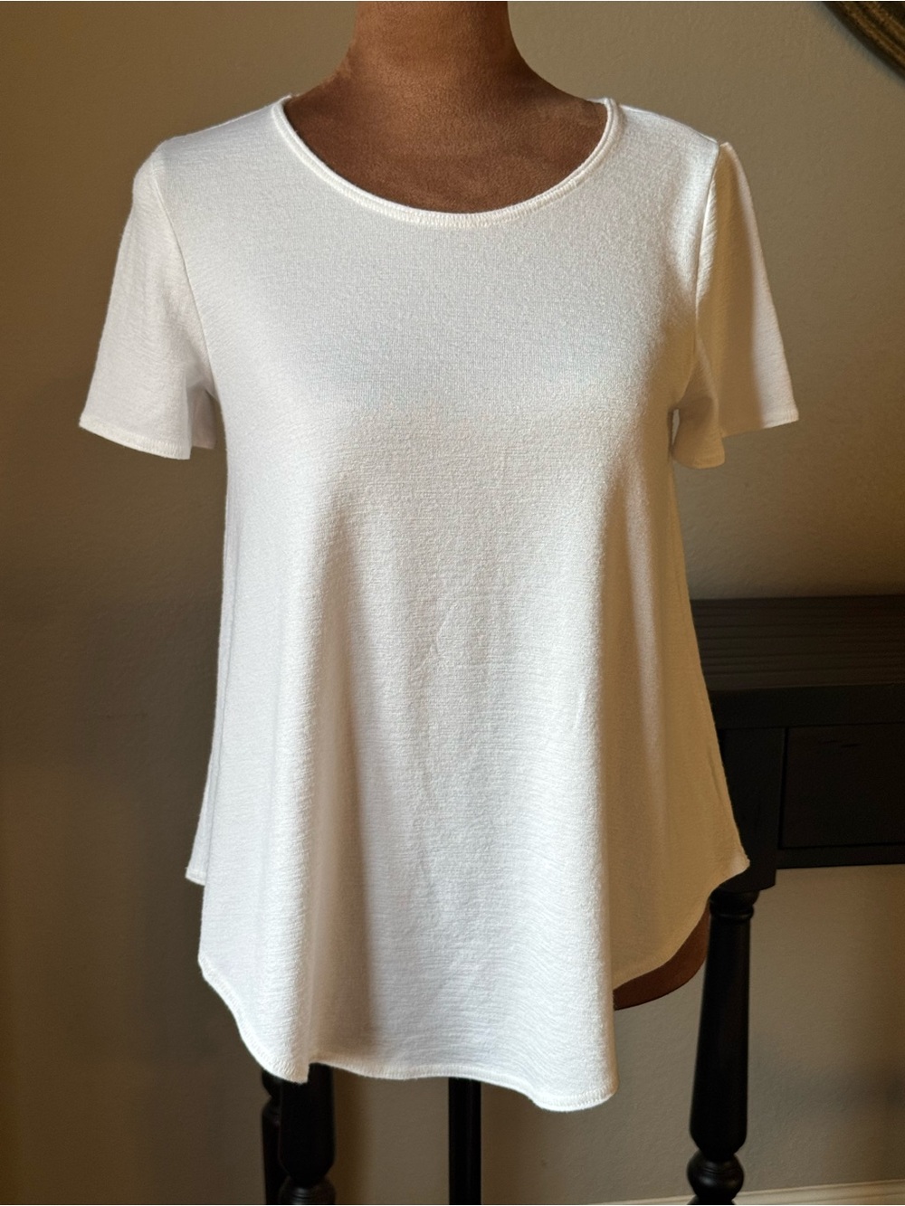 Wilfred Free Aritzia White Textured Knit Scoop Neck Swing Top Small Stretch